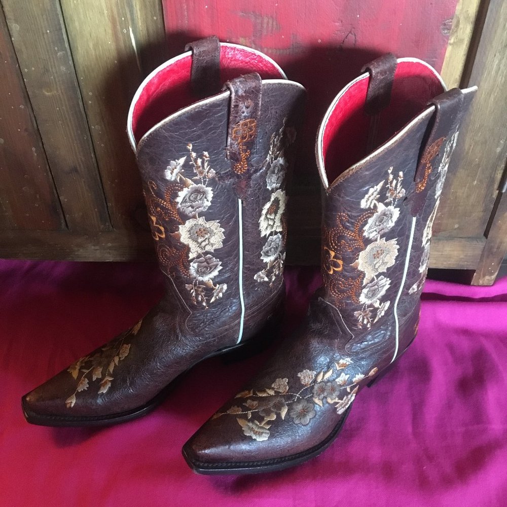 Size 8.5 Floral Cowgirl Boots Brown
